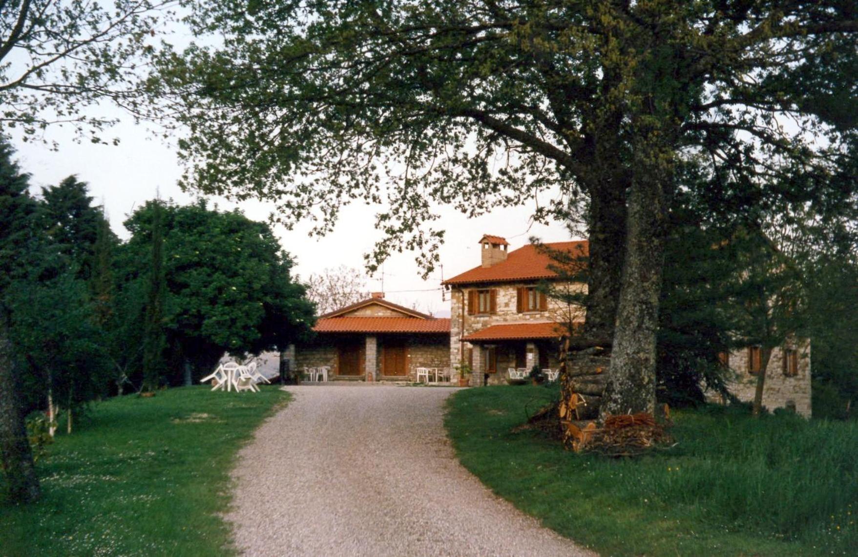 הוילה פייבה סנטו סטפנו Agriturismo Fontandrone מראה חיצוני תמונה