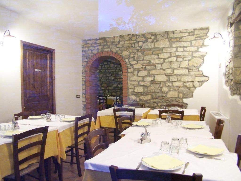 הוילה פייבה סנטו סטפנו Agriturismo Fontandrone מראה חיצוני תמונה